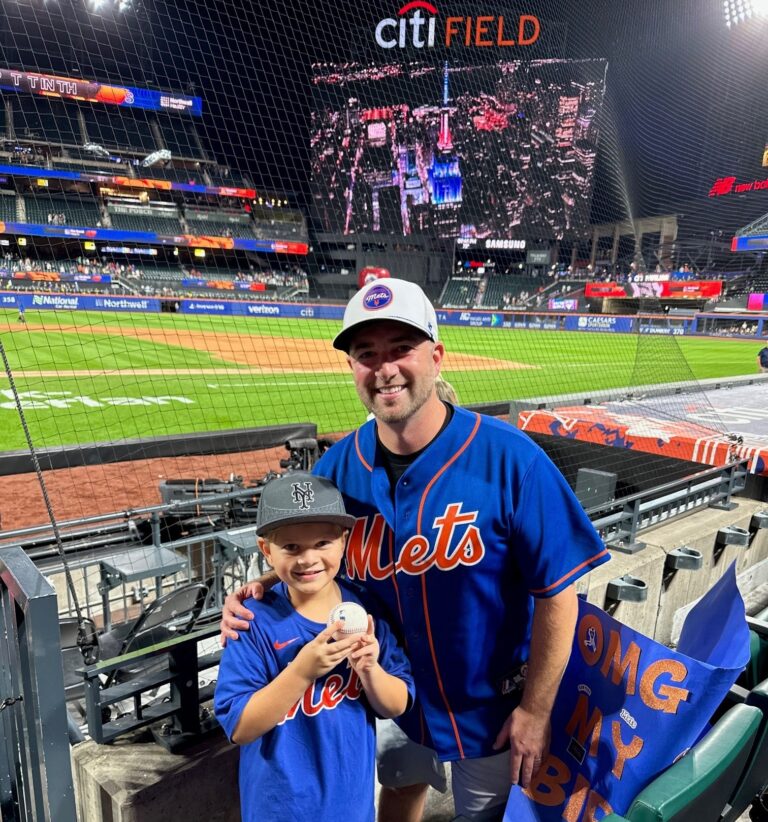 Chopra & Nocerino giveaway winners: Steve O. NY Mets Fans at the Stadium